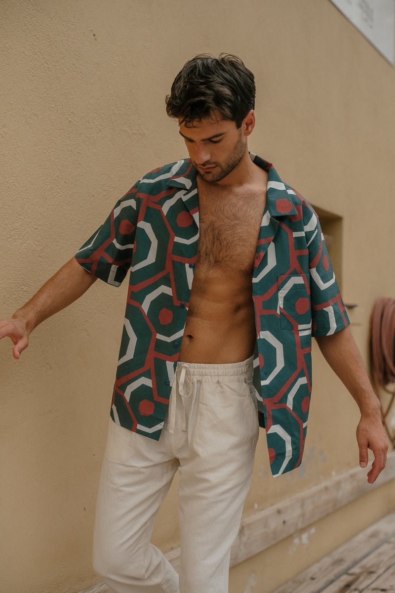 chemise motif bleu rouge et blanc homme